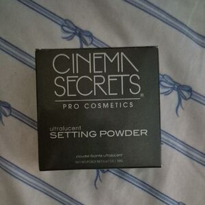 Cinema Secrets Setting Powder